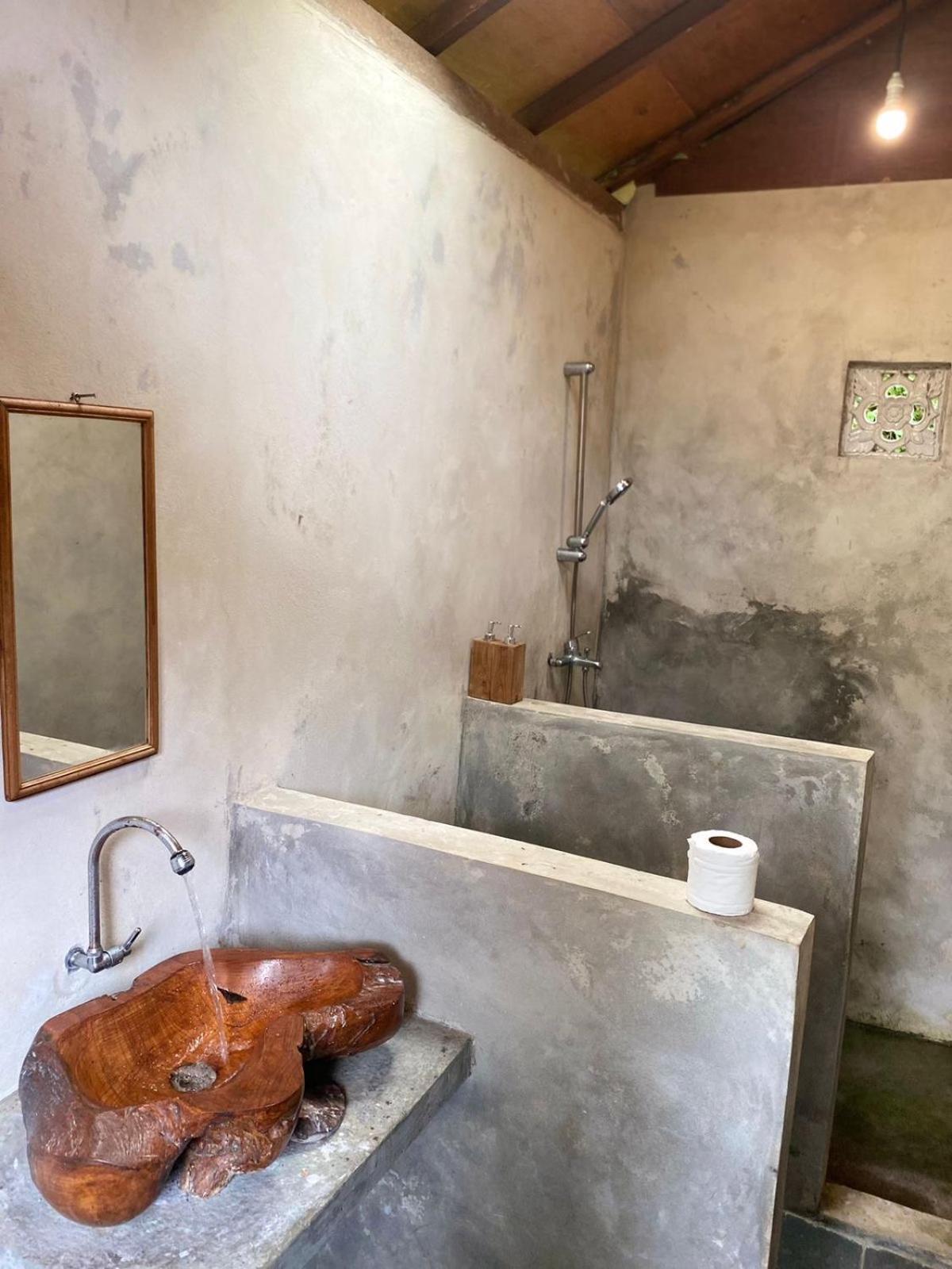 Uma D'Nyuh Homestay Singaraja Exterior foto